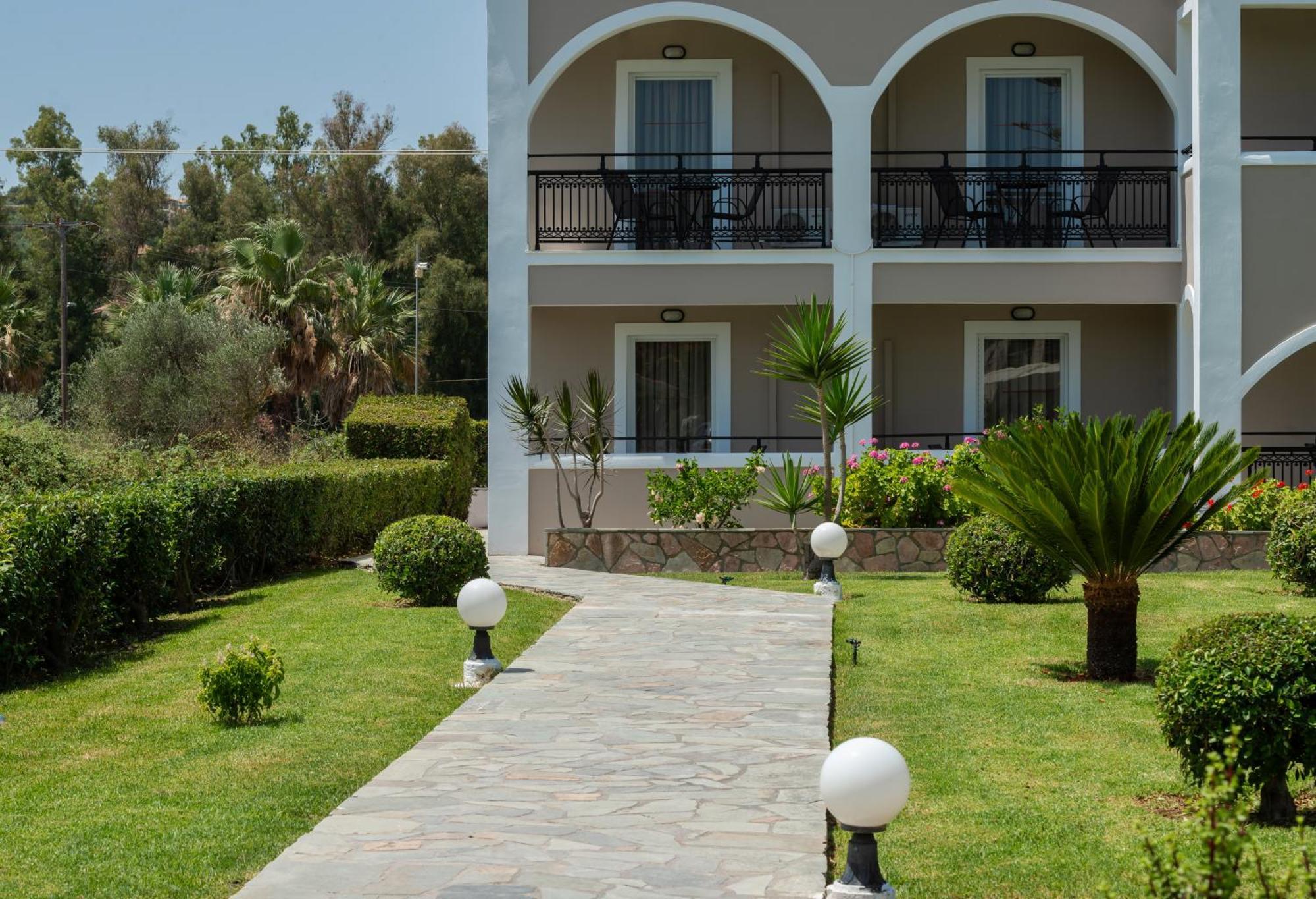 Sofia - Yiota Studios&Apartments Tsilivi  Exterior foto
